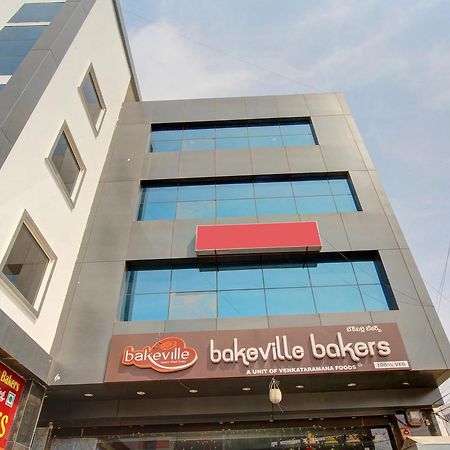 Oyo 11670 Hotel Vishnu Priya Residency Hyderabad Exterior photo